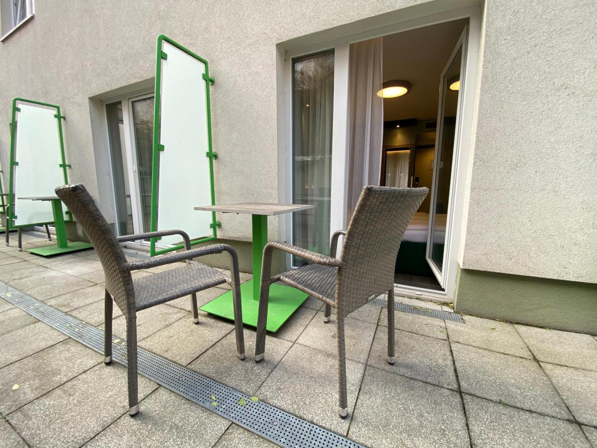 Design & Budget Hotel Wien Schoenbrunn ภายนอก รูปภาพ
