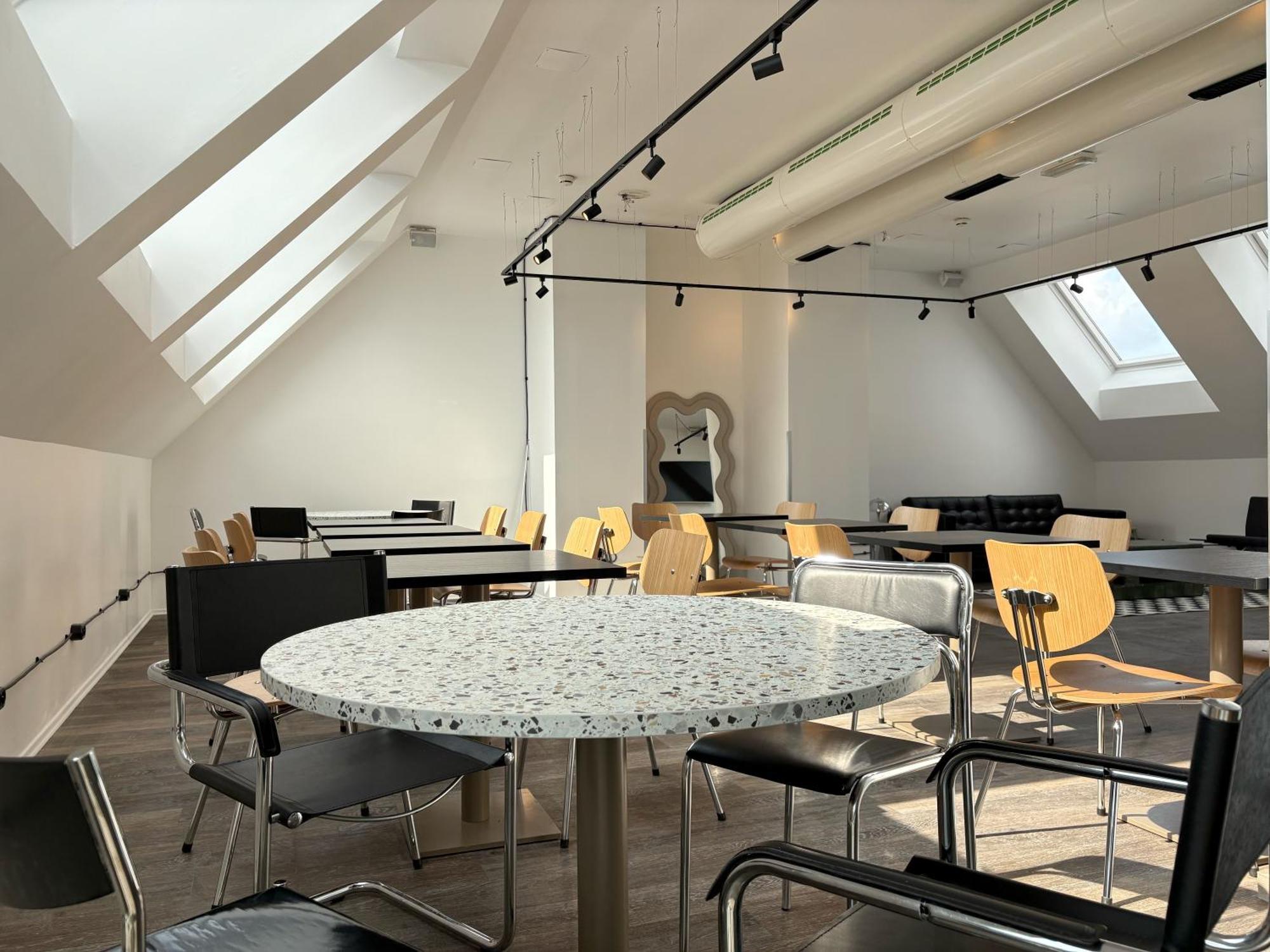 Design & Budget Hotel Wien Schoenbrunn ภายนอก รูปภาพ