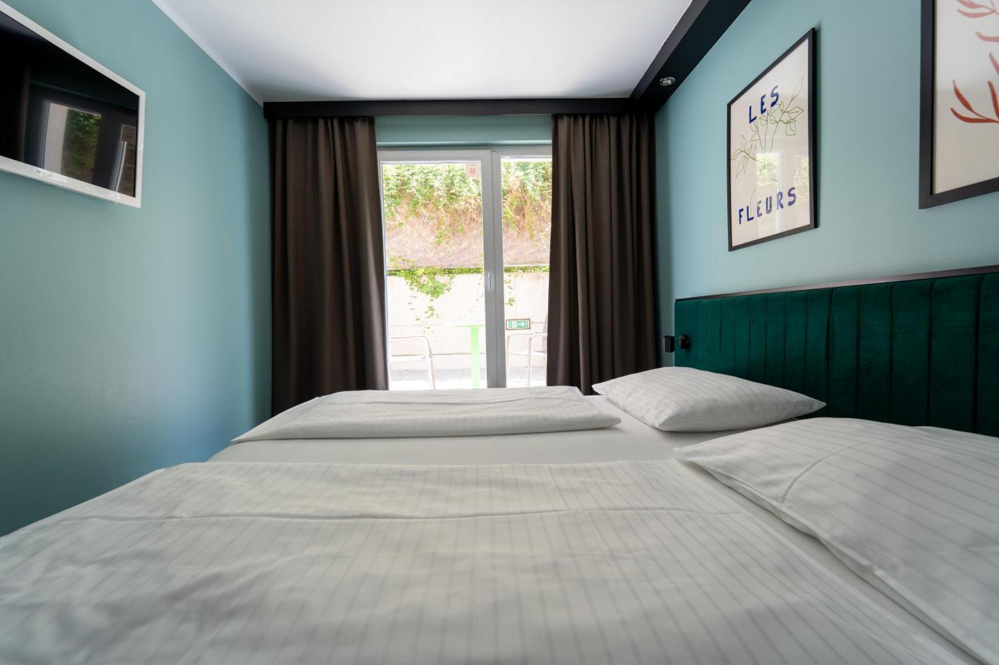 Design & Budget Hotel Wien Schoenbrunn ภายนอก รูปภาพ