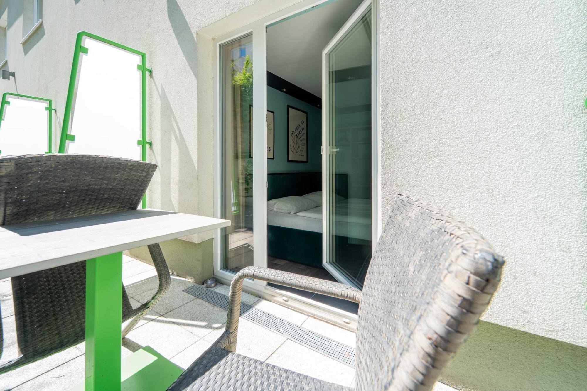 Design & Budget Hotel Wien Schoenbrunn ภายนอก รูปภาพ